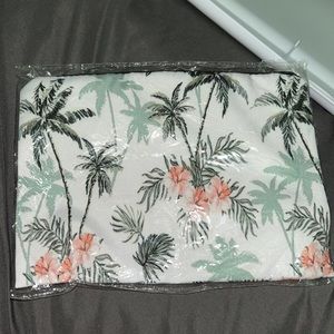 Makeup bag